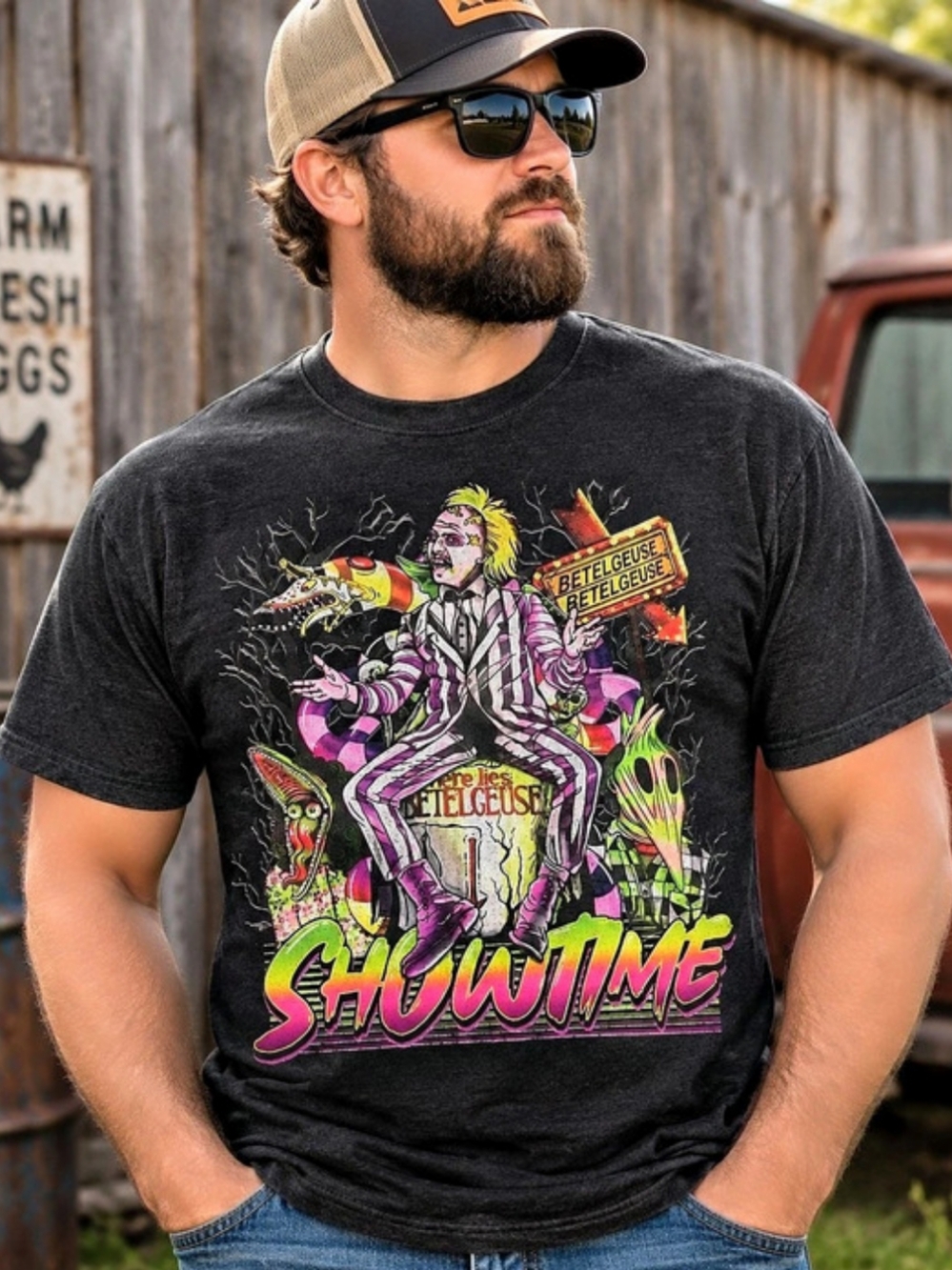 Beetlejuice Showtime Graphic T-Shirt Tee in Black